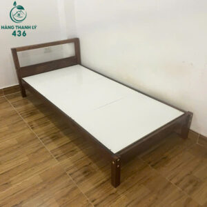 giuong-cu-mau-go-thiet-ke-don-gian