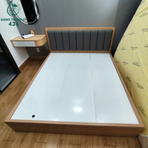 Giường Ngủ Gỗ Cũ 1M6 Đầu Nệm Xám Đẹp Mắt