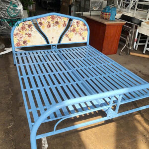 Giường Sắt Cũ 2Mx1M6 Màu Xanh Dương
