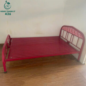 giuong-sat-cu-mau-do-khung-sat-chac-chan