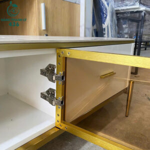 ke-tivi-cu-2m4x43cm-mat-da-dep-chat-lieu-go-ben-dep