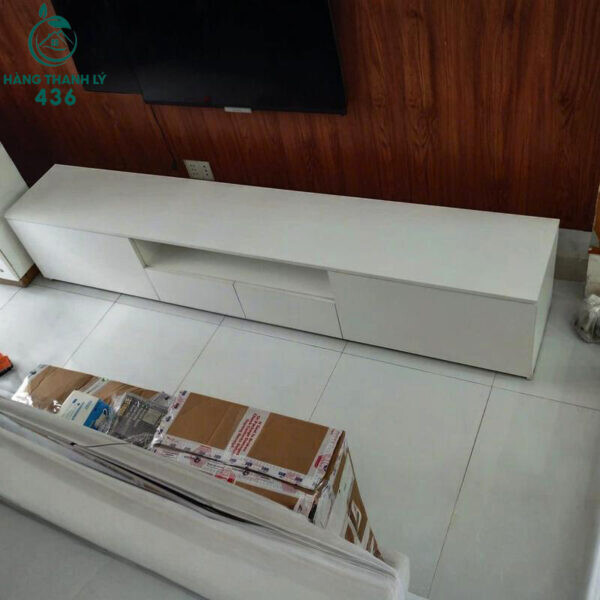 Kệ Tivi Cũ Dáng Thấp Màu Trắng 4 Cánh Đựng Đồ Gọn Gàng ke-tivi-cu-dai-mau-trang-be-mat-phang-de-dang-ve-sinh-600x600-1 Kệ Tivi Cũ Dáng Thấp Màu Trắng 4 Cánh Đựng Đồ Gọn Gàng