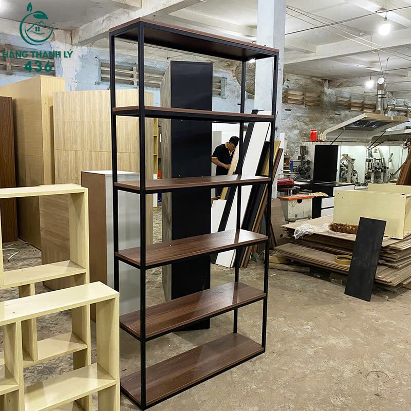 Kệ Trưng Bày 2Mx1M Khung Chân Sắt Mặt Gỗ Nâu Mới 99% ke-trung-bay-2mx1m-khung-chan-sat-mat-go-nau-moi-99-3 Kệ Trưng Bày 2Mx1M Khung Chân Sắt Mặt Gỗ Nâu Mới 99%
