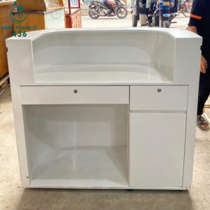 Quầy Lễ Tân Cũ 1M1x1M2 Bo Cong Màu Trắng Viền Mặt Vàng