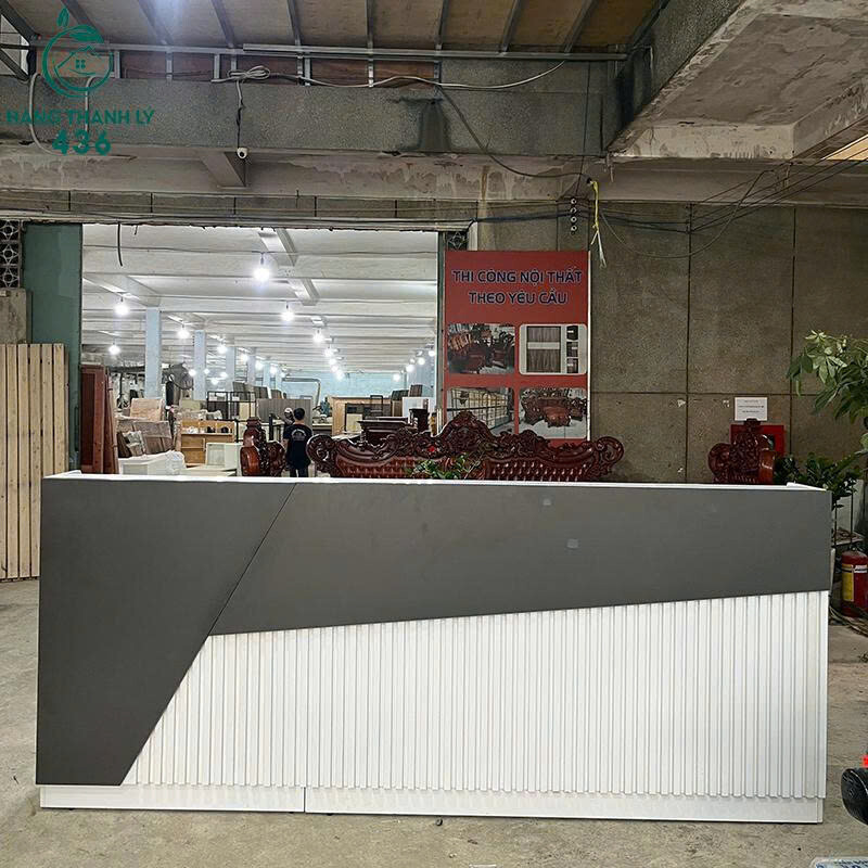 quay-le-tan-cu-2m8x1m2x65cm-phoi-hai-mau-sang-trong-2-1 Quầy Lễ Tân Cũ 2M8x1M2x65CM Phối Hai Màu Sang Trọng  