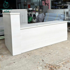 Quầy Lễ Tân Cũ 2M2x1M2 Màu Trắng Có Hộc