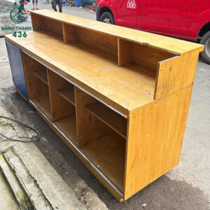 Quầy Trà Sữa Gỗ Trơn Cũ Màu Vàng