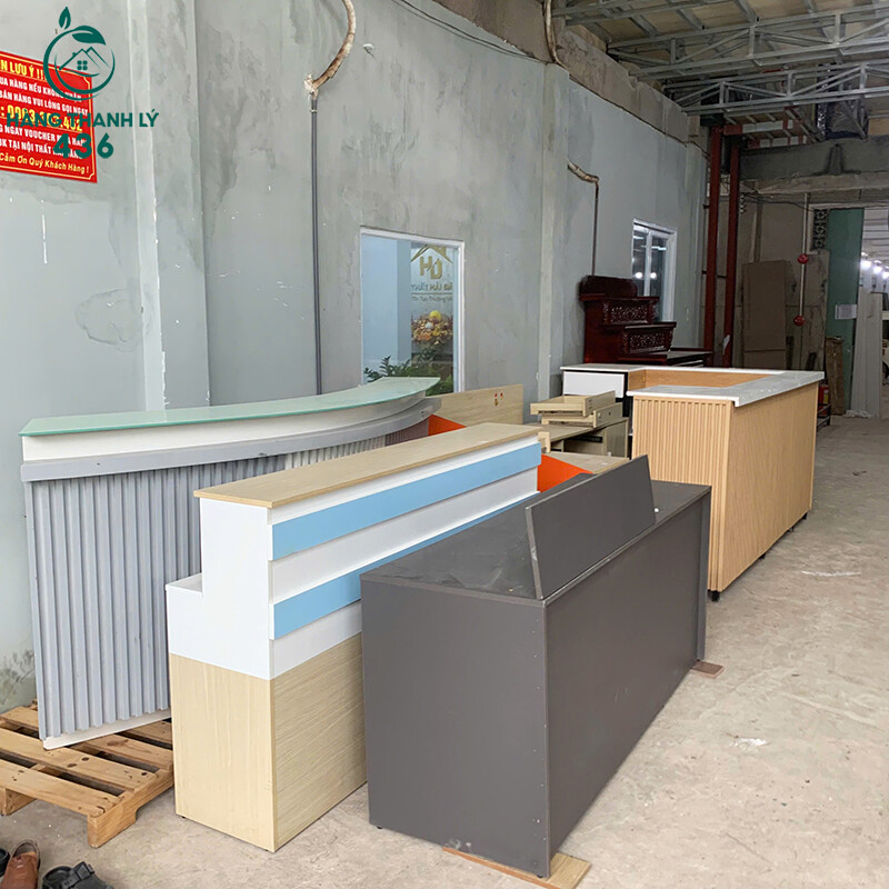 thu-mua-tu-trung-bay-cu-quay-cu Thu Mua Nội Thất Cũ TPHCM Giá Cao, Uy Tín, Đến Tận Nơi Chỉ Sau 30 Phút  