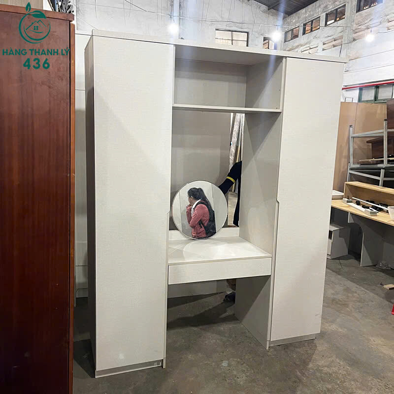 Tủ Quần Áo Cũ 1M75x2M2 2 Cánh Màu Trắng Bàn Trang Điểm tu-quan-ao-cu-2-canh-mau-trang-ket-hop-ban-trang-diem-1 Tủ Quần Áo Cũ 1M75x2M2 2 Cánh Màu Trắng Bàn Trang Điểm