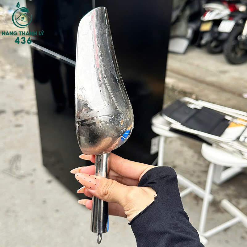 Xúc Đá Inox Nhỏ Sáng Bóng Siêu Bền Giá Rẻ Cũ z7183157089249_993e1fd83b1d397e39d89df59a72e821 Xúc Đá Inox Nhỏ Sáng Bóng Siêu Bền Giá Rẻ Cũ