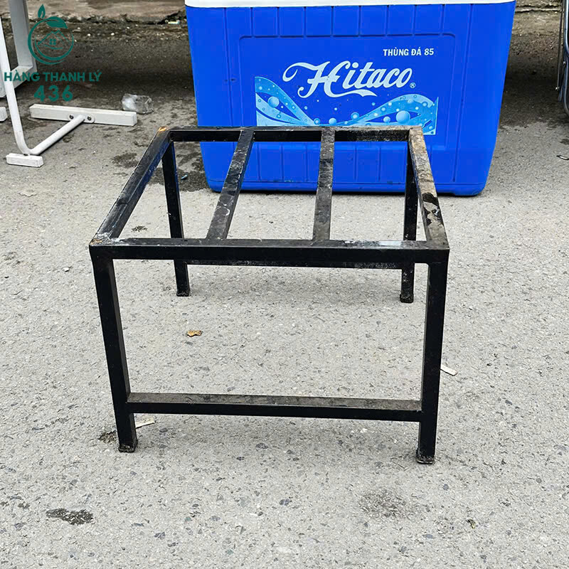 Khung Bàn Sắt Vuông Cũ Màu Đen Kê Đồ Chắc Chắn Bền Bỉ z7183157156207_30f720f3e4e7b85d9ba602c881b8e334 Khung Bàn Sắt Vuông Cũ Màu Đen Kê Đồ Chắc Chắn Bền Bỉ