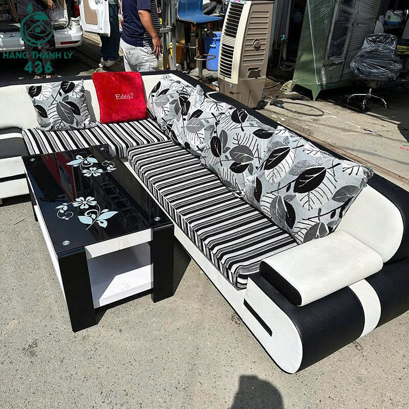 Sofa 2M4 Góc L 1M6 Cũ Bọc Da Kèm Bàn Kính Họa Tiết Hoa Văn   z7188220899607_d0eb74e16eb44220d700dc49a5163ac5 Sofa 2M4 Góc L 1M6 Cũ Bọc Da Kèm Bàn Kính Họa Tiết Hoa Văn