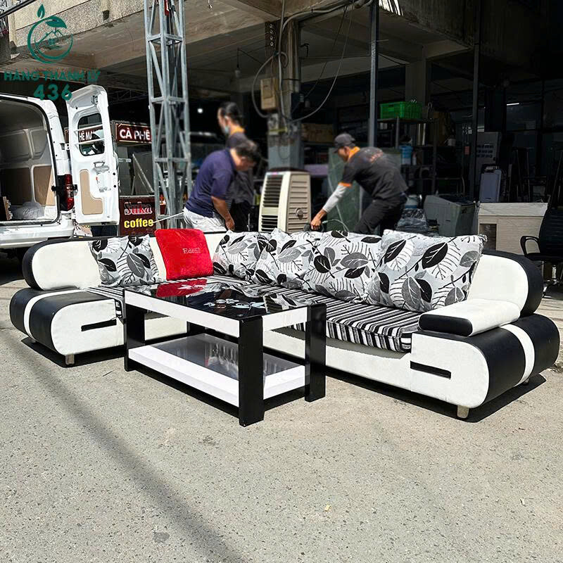 Sofa 2M4 Góc L 1M6 Cũ Bọc Da Kèm Bàn Kính Họa Tiết Hoa Văn   z7188220989443_424be54e7d7a942ef895ac4f44e5f77e Sofa 2M4 Góc L 1M6 Cũ Bọc Da Kèm Bàn Kính Họa Tiết Hoa Văn