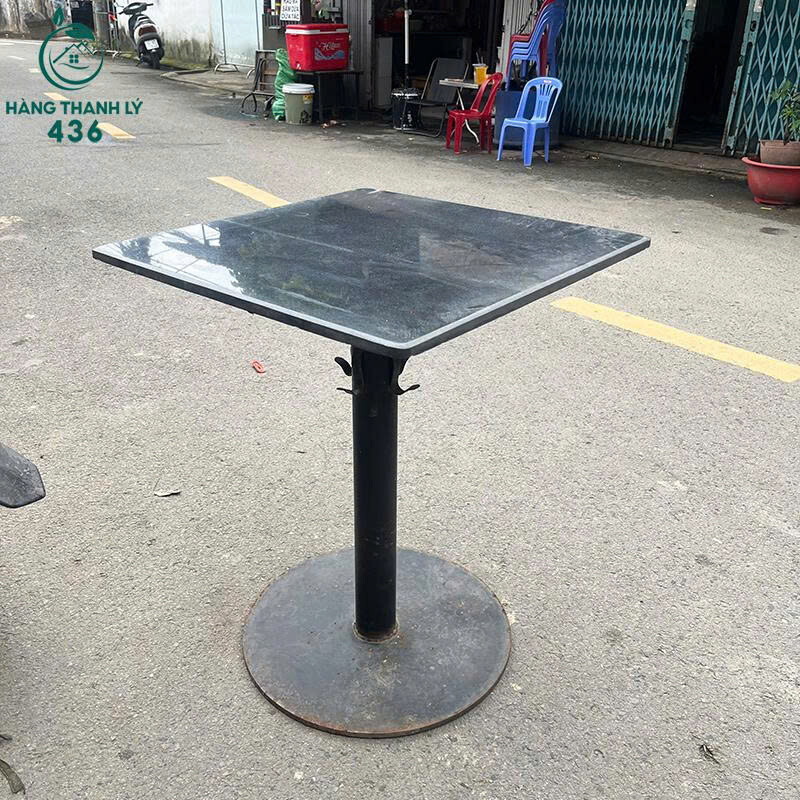 Bàn Vuông Cafe Mặt Đá Chân Trụ Sắt Thiết Kế Nhỏ Gọn z7188303472138_d938805c2ecf35ee946208e104518b50 Bàn Vuông Cafe Mặt Đá Chân Trụ Sắt Thiết Kế Nhỏ Gọn