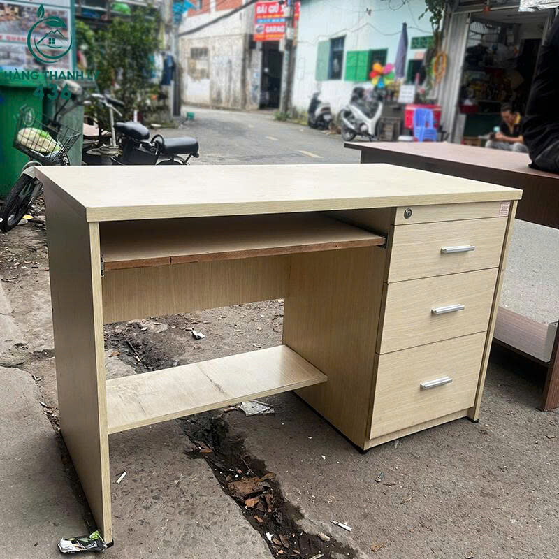 Bàn Làm Việc Gỗ Cũ 1M2x75CM Màu Kem Kèm 3 Hộc Kéo z7195392905478_2481d40a5cd04500bd560668d3977507 Bàn Làm Việc Gỗ Cũ 1M2x75CM Màu Kem Kèm 3 Hộc Kéo