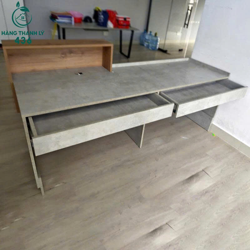 Quầy Lễ Tân Cũ 2Mx1M Gam Màu Xám Xi Măng Phối Gỗ Ấn Tượng z7197828084552_1b9fbcf1bfbe742c77b6b70426950193 Quầy Lễ Tân Cũ 2Mx1M Gam Màu Xám Xi Măng Phối Gỗ Ấn Tượng