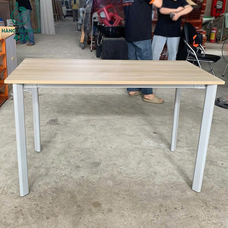 Bàn Làm Việc Vân Gỗ Sáng Chân Sắt Oval Bền Đẹp Mới 99% z7197861564881_9f2773b81720fdb5deb561f16ac83ffe Bàn Làm Việc Vân Gỗ Sáng Chân Sắt Oval Bền Đẹp Mới 99%