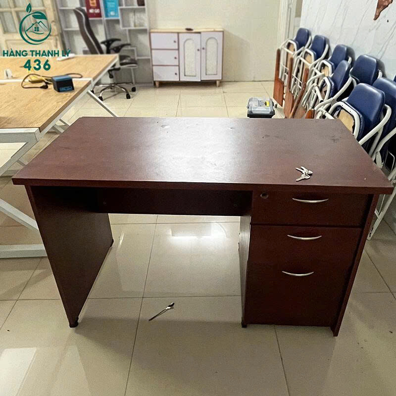 Bàn Làm Việc Gỗ Cũ Màu Nâu Có 3 Ngăn Kéo Thiết Kế Đơn Giản z7198299740907_b5dfe4ae815e9b68a260351ef4a795a9 Bàn Làm Việc Gỗ Cũ Màu Nâu Có 3 Ngăn Kéo Thiết Kế Đơn Giản