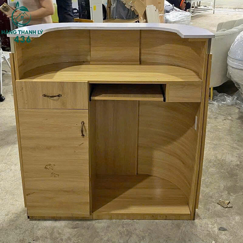 Quầy Lễ Tân Bo Cong 1M6 Chữ U Cũ Viền Vàng Sang Trọng z7199218440029_13c79e999288f18f317c7d62d24c0798 Quầy Lễ Tân Bo Cong 1M6 Chữ U Cũ Viền Vàng Sang Trọng