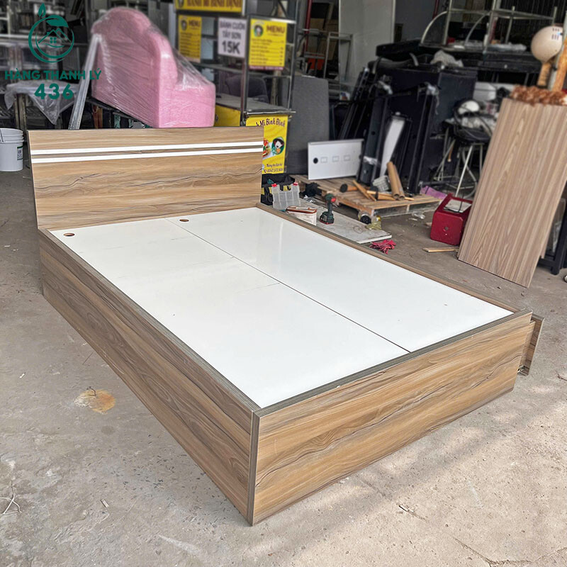 Giường Ngủ Gỗ Cũ 2Mx1M4 Màu Nâu Có 2 Hộc Kéo Rộng Rãi z7201332795593_fd4b2b8f3278a460ec9f0169aaff71b5-copy Giường Ngủ Gỗ Cũ 2Mx1M4 Màu Nâu Có 2 Hộc Kéo Rộng Rãi