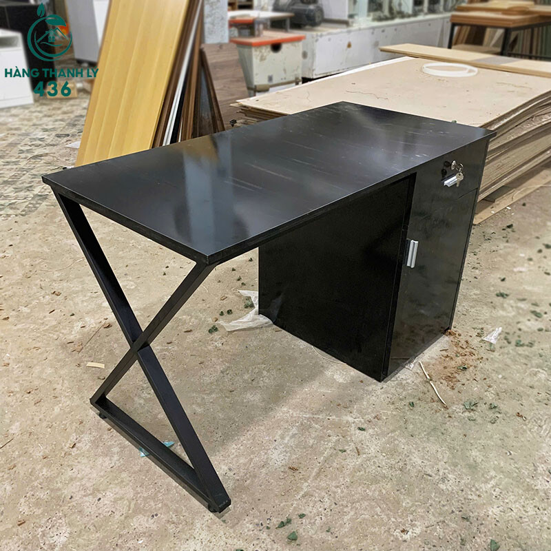 Bàn Làm Việc 1M2x60CM Chân Sắt Chữ X Màu Đen Mới 99% z7202371226403_c52f7f5cf082b9c212e28e94a9effd37-copy Bàn Làm Việc 1M2x60CM Chân Sắt Chữ X Màu Đen Mới 99%