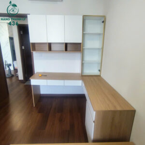 tu-treo-cu-1m2×25cmx80cm-da-ngan-chua-do-mau-trang