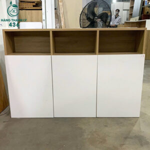 tu-treo-cu-1m2×25cmx80cm-da-ngan-chua-do-mau-trang