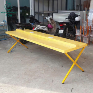 ban-an-cu-sat-son-mau-vang-chac-chan