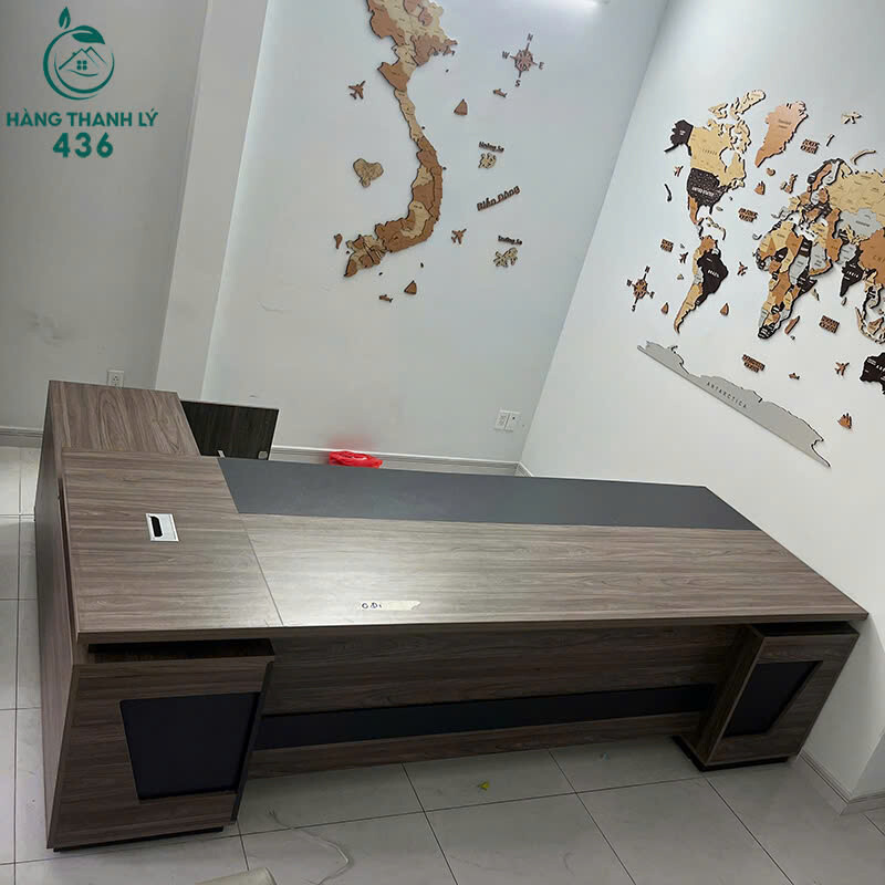 Bàn Giám Đốc Cũ 2M8x1M Màu Nâu Chất Liệu Bền Bỉ ban-giam-doc-cu-mau-nau-chat-lieu-ben-bi-4 Bàn Giám Đốc Cũ 2M8x1M Màu Nâu Chất Liệu Bền Bỉ