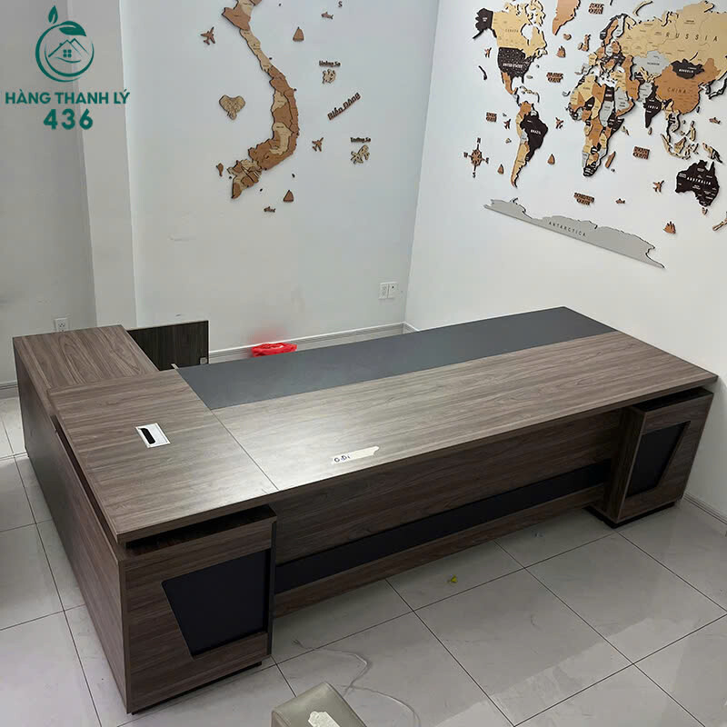 Bàn Giám Đốc Cũ 2M8x1M Màu Nâu Chất Liệu Bền Bỉ ban-giam-doc-cu-mau-nau-chat-lieu-ben-bi-5 Bàn Giám Đốc Cũ 2M8x1M Màu Nâu Chất Liệu Bền Bỉ