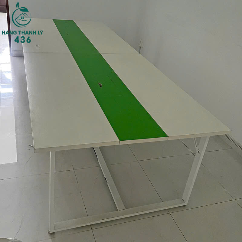 Bàn Làm Việc Cũ 3Mx1M2x75CM Mặt Bàn Trắng Chân Sắt ban-lam-viec-cho-van-phong-mat-ban-trang-chan-sat Bàn Làm Việc Cũ 3Mx1M2x75CM Mặt Bàn Trắng Chân Sắt