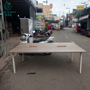 ban-lam-viec-cu-1m2x2mx75cm-mat-go-chan-kim-loai