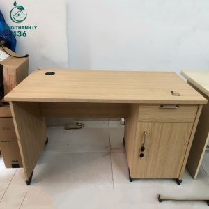 Bàn Làm Việc Cũ Có Tủ Khóa Cất Hồ Sơ Gọn Gàng