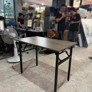 ban-lam-viec-cu-mat-go-cong-nghiep-van-dep