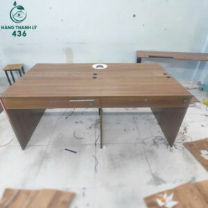 ban-lam-viec-cu-mat-van-go-nau-de-phoi-noi-that