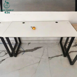 ban-lam-viec-go-cu-1m2-chan-sat-chu-u