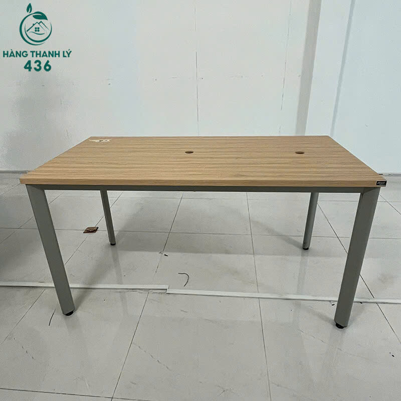 Bàn Làm Việc Cũ 70CMx1M4x75CM Màu Nâu Chân Kim Loại ban-lam-viec-go-cu-70cmx1m4x75cm-mau-nau-chan-kim-loai-1 Bàn Làm Việc Cũ 70CMx1M4x75CM Màu Nâu Chân Kim Loại