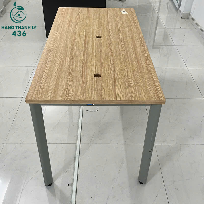 Bàn Làm Việc Cũ 70CMx1M4x75CM Màu Nâu Chân Kim Loại ban-lam-viec-go-cu-70cmx1m4x75cm-mau-nau-chan-kim-loai-3 Bàn Làm Việc Cũ 70CMx1M4x75CM Màu Nâu Chân Kim Loại