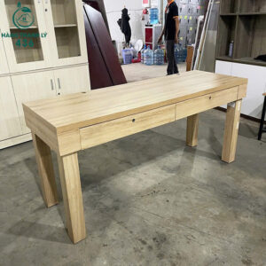 ban-lam-viec-go-cu-co-2-hoc-keo