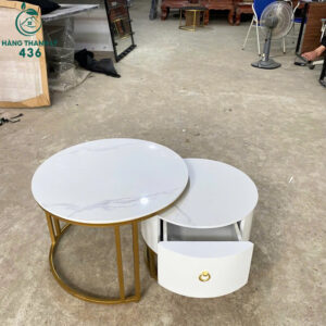 ban-sofa-doi-mat-da-khung-son-vang-moi-99