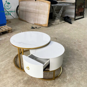 ban-sofa-doi-mat-da-khung-son-vang-moi-99