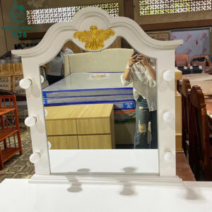 ban-trang-diem-co-dien-mau-trang-sang-trong-moi-99