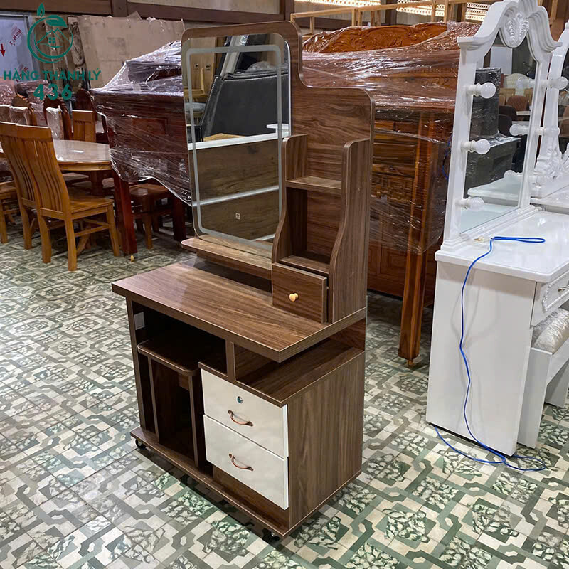 Bàn Trang Điểm Có Gương Kèm Ghế Ngồi Mới 99% ban-trang-diem-co-guong-kem-ghe-ngoi-moi-99-4 Bàn Trang Điểm Có Gương Kèm Ghế Ngồi Mới 99%