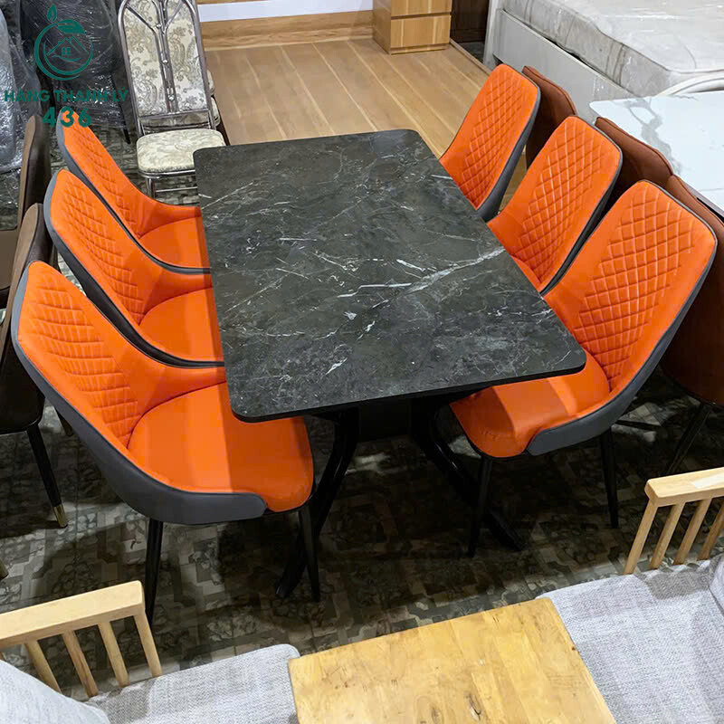 Bộ Bàn Ăn Mặt Đá Đen Sang Trọng Mới 99% bo-ban-an-mat-da-den-sang-trong-moi-99-2 Bộ Bàn Ăn Mặt Đá Đen Sang Trọng Mới 99%