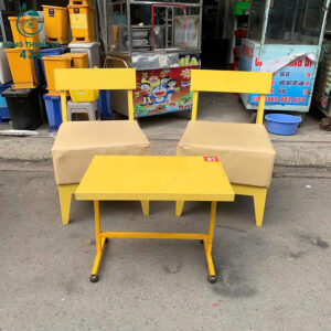 bo-ban-ghe-cafe-cu-go-mau-vang-4-300x300 Mua Bán Bàn Ghế Cũ, Nội Thất Cũ Tại TPHCM  