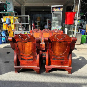 bo-ban-ghe-go-cu-kieu-truyen-thong