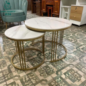 bo-ban-sofa-mat-da-mau-trang-khung-kim-loai