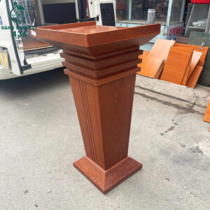 buc-phat-bieu-go-mau-canh-gian-cu