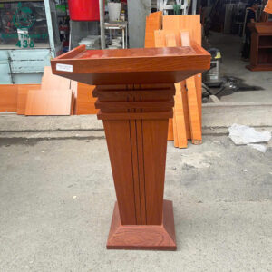 buc-phat-bieu-go-mau-canh-gian-cu