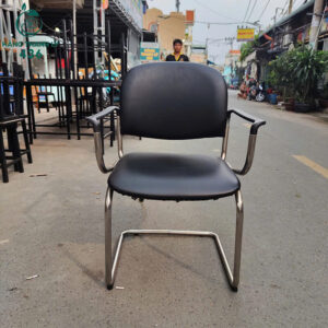 ghe-chan-quy-van-phong-co-tay-cu